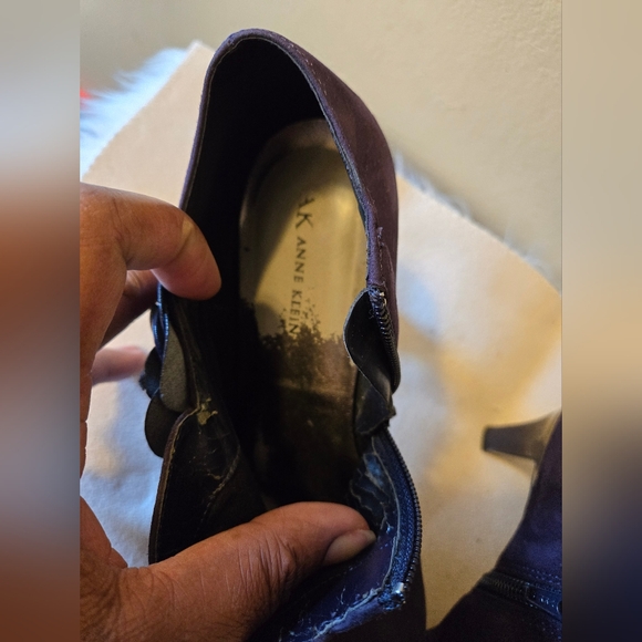 Anne Klein Women's  Shoes Suede  Purple  Zip Up Ankle Boots With flower Size 10M - Picture 2 of 15